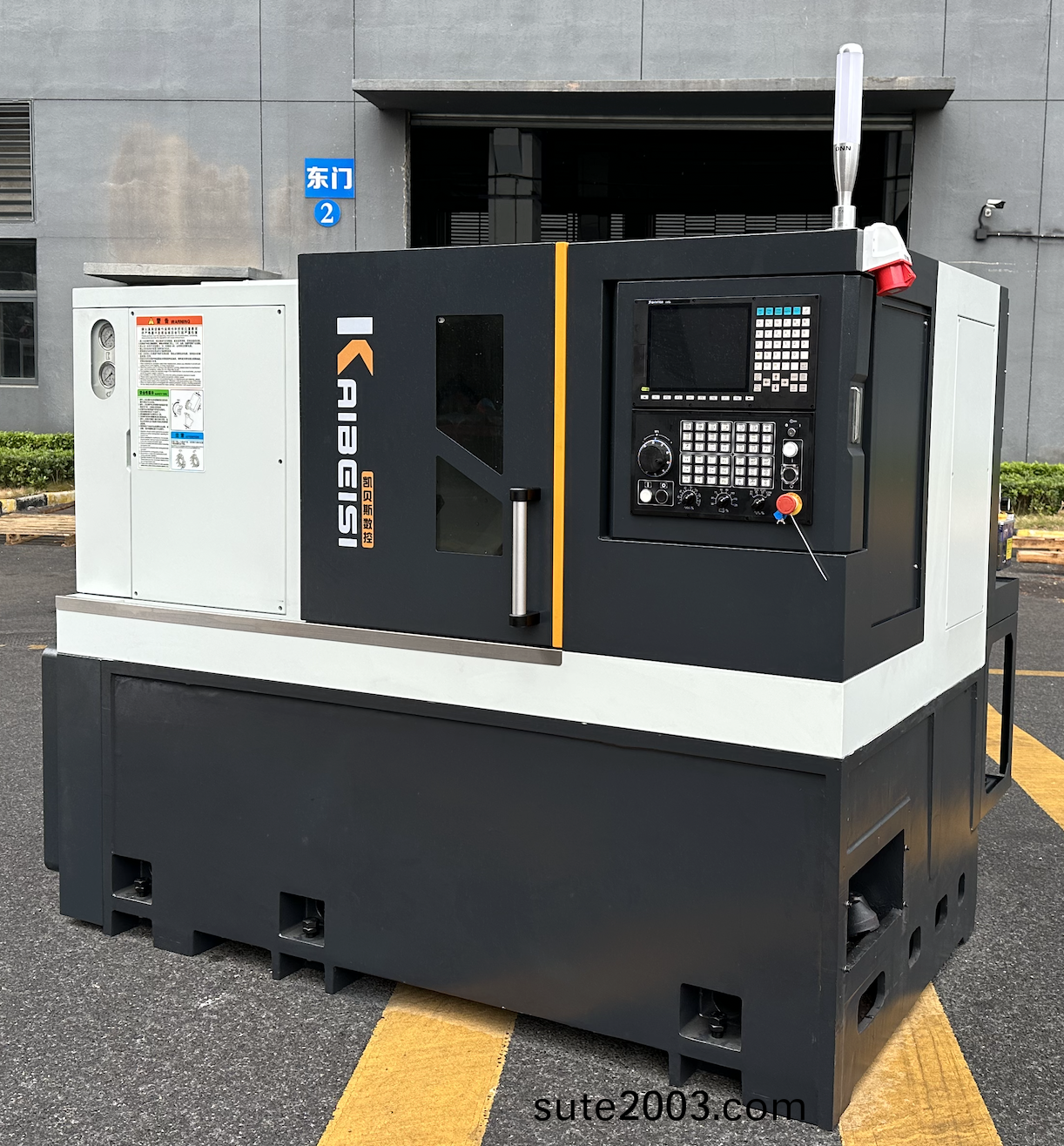 車(che)銑(xian)復郃(he)機(無Y軸(zhou)/帶尾(wei)座)